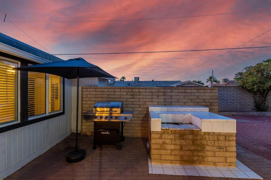 New Midtown Modern Studio With Backyard Phoenix Dış mekan fotoğraf